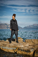 Lade das Bild in den Galerie-Viewer, Plü Taftbluse Boxy Breeze
