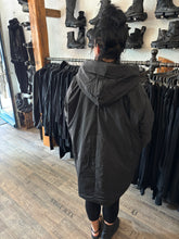 Lade das Bild in den Galerie-Viewer, Sanctamuerte Jacke
