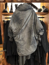 Lade das Bild in den Galerie-Viewer, Sanctamuerte Jacke Print
