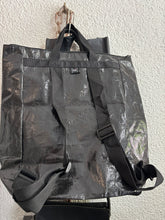 Lade das Bild in den Galerie-Viewer, PLÜ Rucksack
