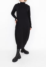 Lade das Bild in den Galerie-Viewer, Sort Aarhus Tulpenkleid
