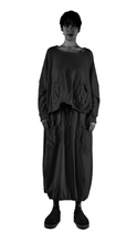 Lade das Bild in den Galerie-Viewer, Rundholz Black Label Sweatrock
