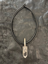 Lade das Bild in den Galerie-Viewer, DARKGEM Happymaker Bergkristall
