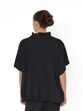 Lade das Bild in den Galerie-Viewer, Sort Aarhus Oversize Shirt
