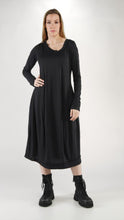 Lade das Bild in den Galerie-Viewer, Rundholz Black Label Kleid mit Wollanteil
