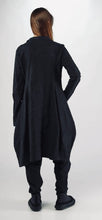 Lade das Bild in den Galerie-Viewer, Rundholz Black Label Stretchmantel
