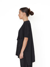 Lade das Bild in den Galerie-Viewer, Sort Aarhus Shirt mit Taschen
