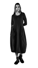Lade das Bild in den Galerie-Viewer, Rundholz Black Label Sweatkleid
