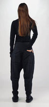 Lade das Bild in den Galerie-Viewer, Rundholz Black Label Hose
