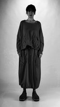 Lade das Bild in den Galerie-Viewer, Rundholz Black Sweatpulli
