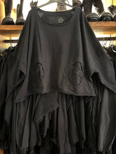 Lade das Bild in den Galerie-Viewer, Rundholz Black Sweatpulli
