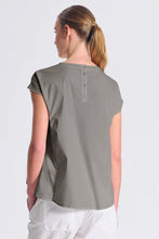 Lade das Bild in den Galerie-Viewer, Transit Bluse
