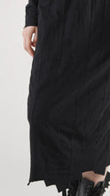 Lade das Bild in den Galerie-Viewer, Rundholz Black Label  Bananenkleid
