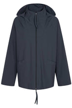 Lade das Bild in den Galerie-Viewer, Zeitlos by Luana Jacke
