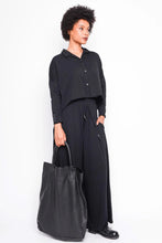Lade das Bild in den Galerie-Viewer, Black by K&amp;M Jäckchen
