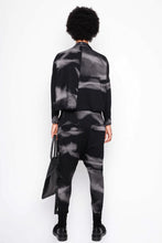 Lade das Bild in den Galerie-Viewer, Black by K&amp;M Jäckchen
