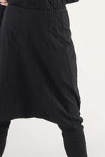 Lade das Bild in den Galerie-Viewer, Rundholz Black Label Hose
