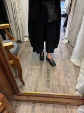 Lade das Bild in den Galerie-Viewer, Lofina Halbschuh
