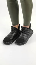 Lade das Bild in den Galerie-Viewer, Rundholz Black Label Turnschuh
