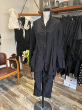 Lade das Bild in den Galerie-Viewer, Rundholz Black Label Tiefschritthose

