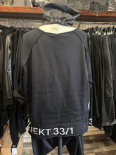 Lade das Bild in den Galerie-Viewer, Elli Sommerstrick Pulli
