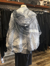 Lade das Bild in den Galerie-Viewer, Elli Jacke
