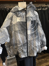 Lade das Bild in den Galerie-Viewer, Elli Jacke
