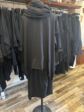 Lade das Bild in den Galerie-Viewer, Elli Shirt verrückter Vogel
