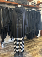 Lade das Bild in den Galerie-Viewer, Elli Bigshirt
