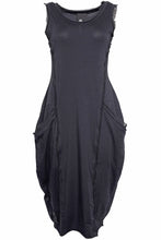 Lade das Bild in den Galerie-Viewer, Black by K&amp;M Tulpenkleid you are as wild as Friday Night
