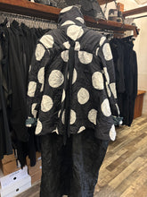 Lade das Bild in den Galerie-Viewer, PLÜ Jacke THE HOMEY
