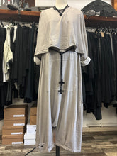 Lade das Bild in den Galerie-Viewer, PLÜ  MY Jumpsuit
