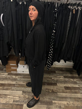 Lade das Bild in den Galerie-Viewer, Rundholz Leinenhose
