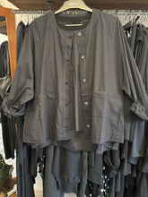 Lade das Bild in den Galerie-Viewer, Transit Sommerjacke
