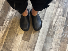 Lade das Bild in den Galerie-Viewer, Lofina Clogs
