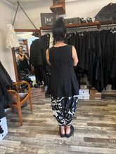 Lade das Bild in den Galerie-Viewer, Rundholz Black Label Top
