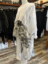 Lade das Bild in den Galerie-Viewer, Studio b3 Pulli Agila
