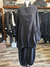 Lade das Bild in den Galerie-Viewer, Rundholz Black Label Ballonhose

