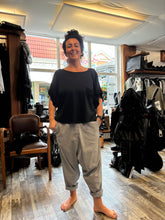 Lade das Bild in den Galerie-Viewer, Elli Tiefschritthose
