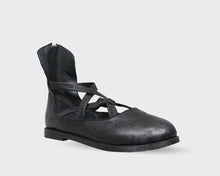 Lade das Bild in den Galerie-Viewer, Papucei Sommerstiefel
