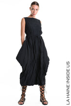 Lade das Bild in den Galerie-Viewer, La haine inside Us Kleid
